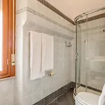 فندق مارتيني