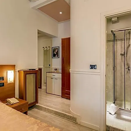 Martini Hotel 3*