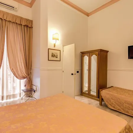 マルティーニ ホテル ローマ