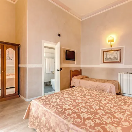 ホテル マルティーニ ローマ