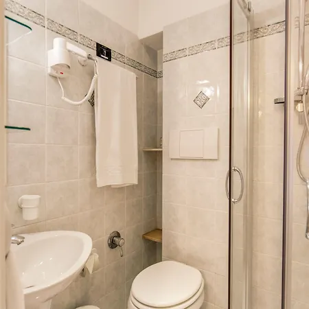 マルティーニ 3* ローマ