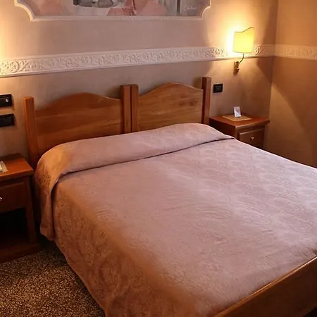 マルティーニ ホテル