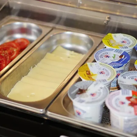 ホテル マルティーニ ローマ