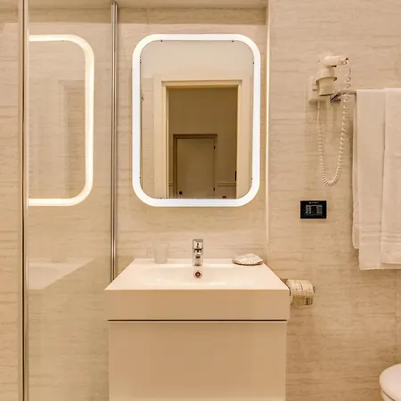 マルティーニ ホテル 3*